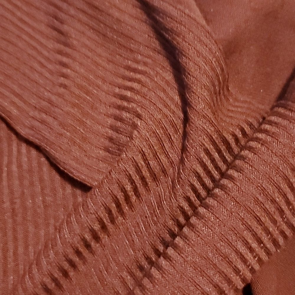 Modern CANVAS Fall Long Sleeve Knit Top - Picture 5 of 7